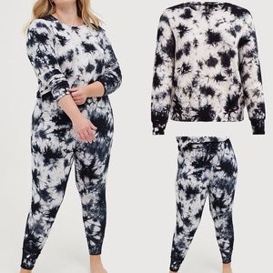 SET: Torrid Dream Fleece Tie Dye Black & White Sleep Sweatshirt/Legging 2X